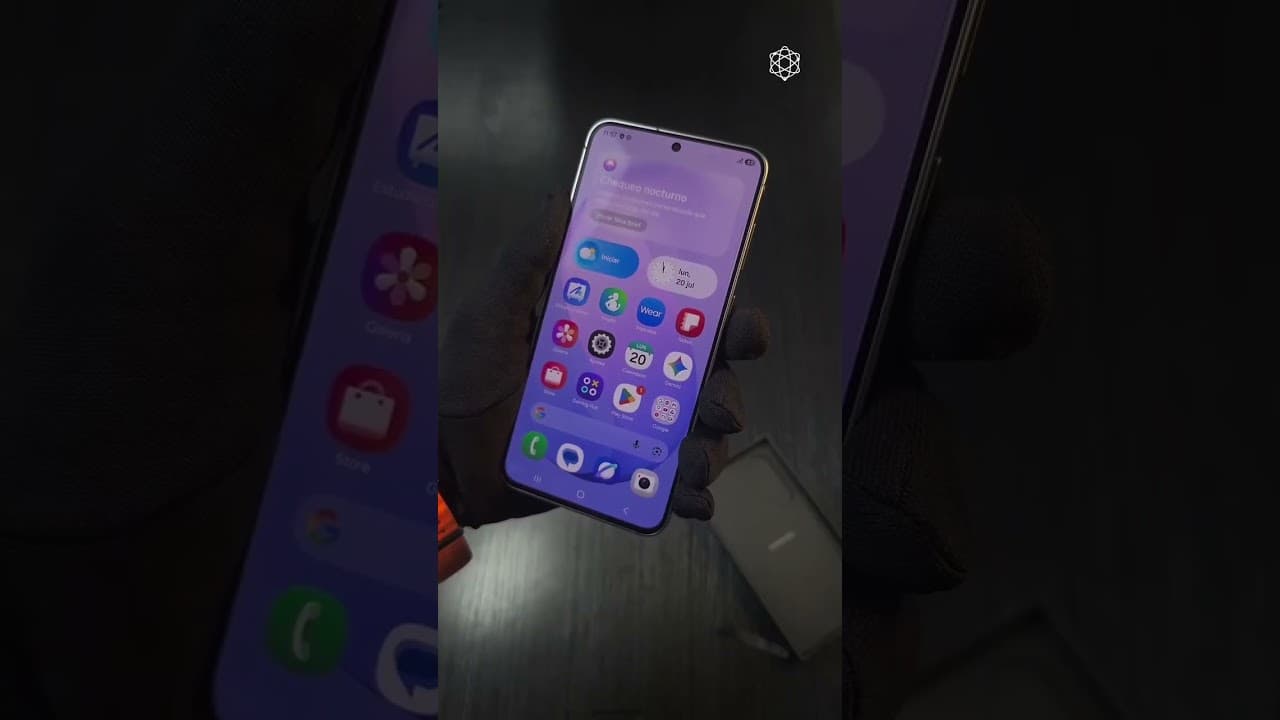 Samsung Galaxy S26 FE показали на видео за неделю до премьеры - 2 Galaxy S26 FE early hands-on