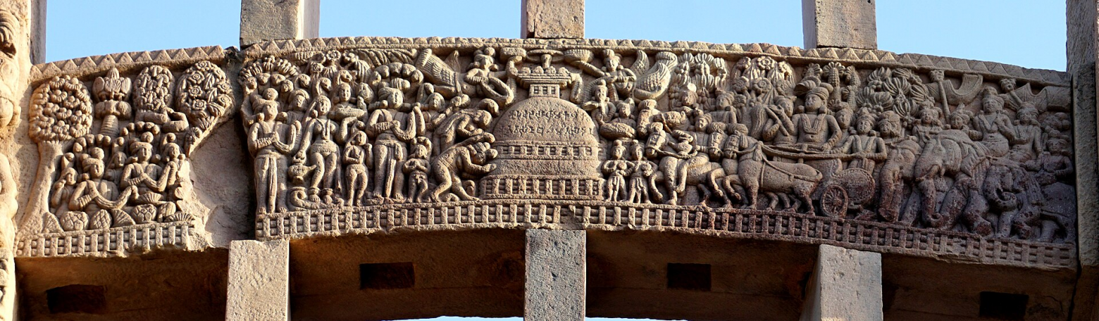 Со времён внука Чандрагупты, царя Ашоки, в Индии начинаются не только организованная письменность, но и полноценное монументальное строительство и изобразительное искусство. На воротах первой в истории буддистской ступы в Санчи — иллюстрация к сказанию о визите царя Ашоки со слонами и греками к ступе в стране рептилоидов-нагов в поисках мощей Будды Шакьямуни (ему их так и не выдали)