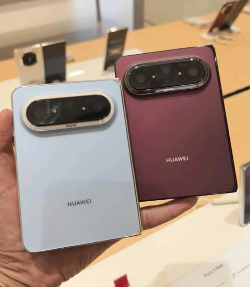 Новые версии Huawei Pura X Max показали вживую - 1 Фото 1