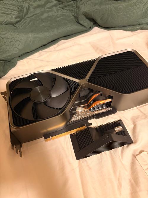 Новая функция GeForce RTX 4090 — саморазборка: у видеокарты GeForce RTX 4090 Founders Edition отвалился кусок радиатора почти сразу после того, как закончилась гарантия - 1 Новая функция GeForce RTX 4090 — саморазборка: у видеокарты GeForce RTX 4090 Founders Edition отвалился кусок радиатора почти сразу после того, как закончилась гарантия