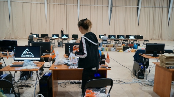 3 дня без сна или как создать крупнейший киберспортивный турнир за Уралом image