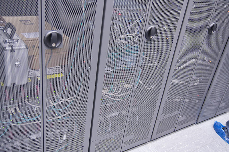 Телекомы / Экскурсия по ЦОД МегаФона