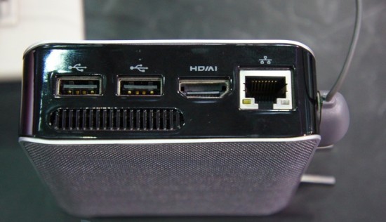 AMD представила собственный мини ПК AMD представила собственный мини ПК