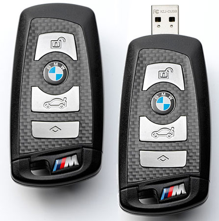 BMW предлагает фирменный флэш-накопитель для поклонников марки