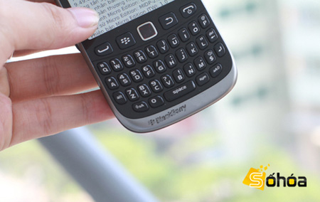 RIM BlackBerry Curve 9320