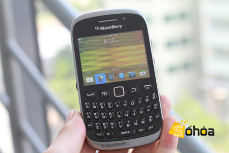 RIM BlackBerry Curve 9320