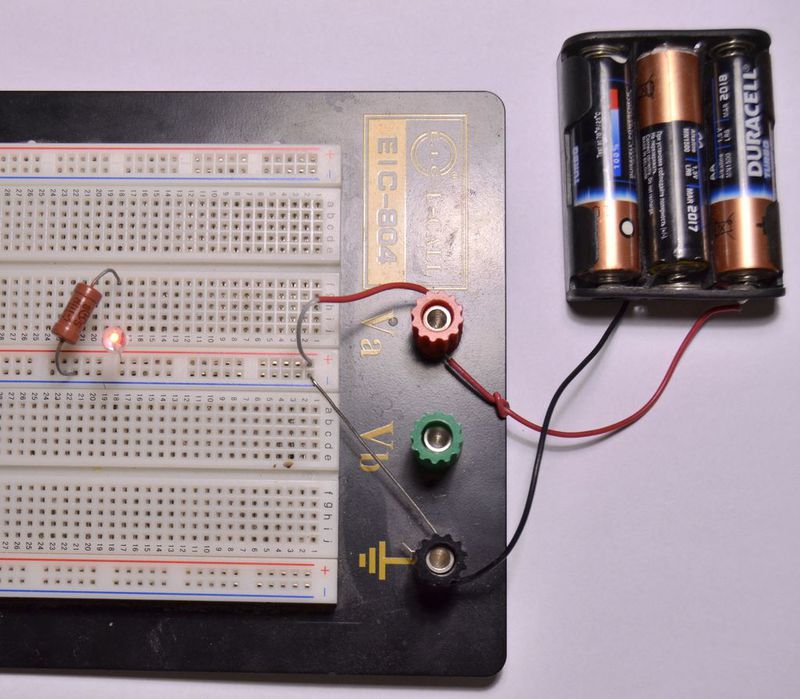 Breadboard — электронный конструктор для всех