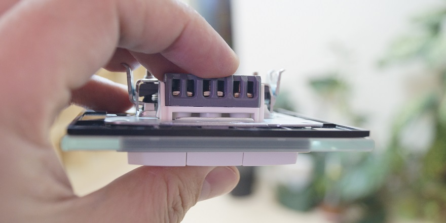 COOLRF: правильный выбор розеток и выключателей умного дома