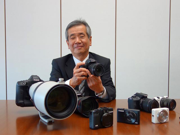 Развивая систему Canon EOS M, производитель постарается, чтобы камеры оставались маленькими