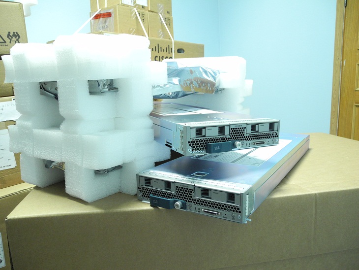 Cisco UCS unboxing