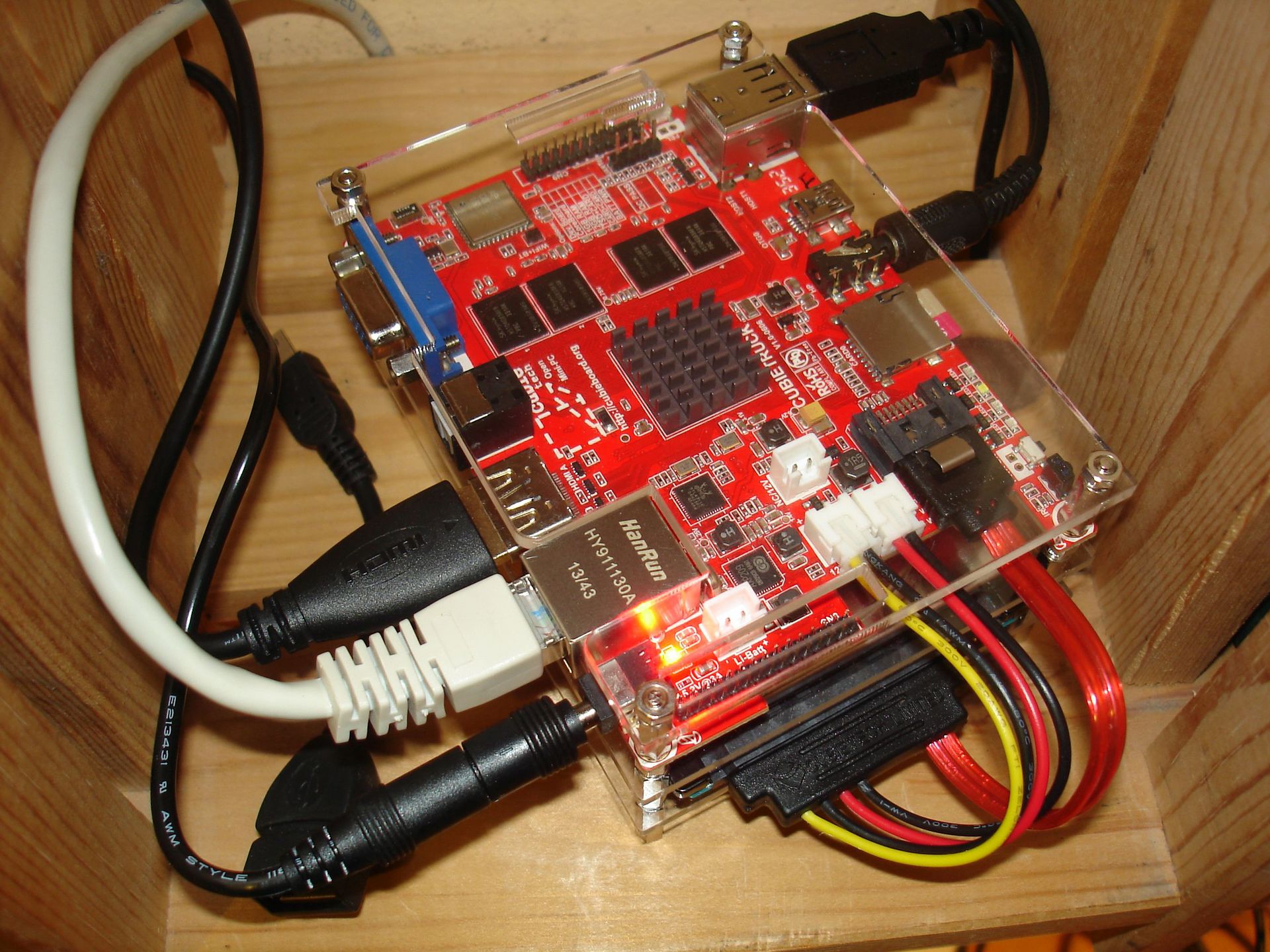 Cubietruck. Уютный, домашний сервер Cubietruck. Уютный, домашний сервер