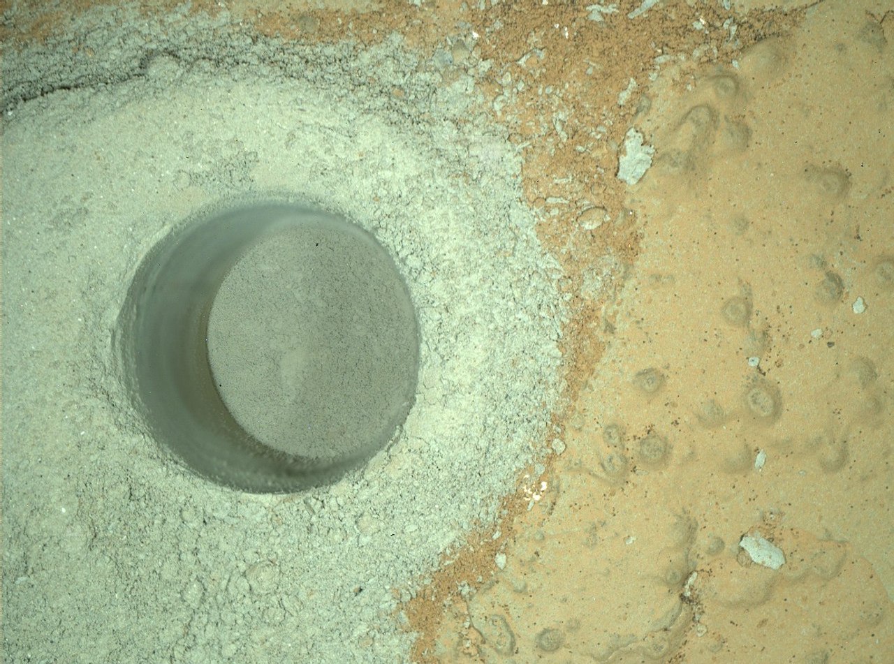 Curiosity отправляется в путь длиною в год