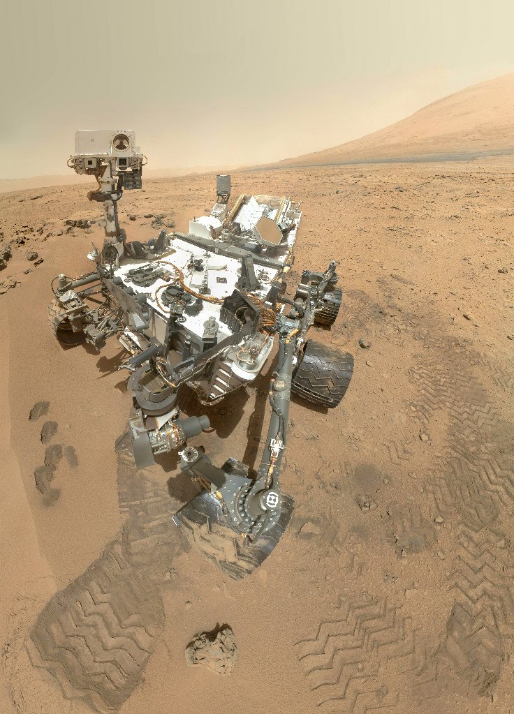 Curiosity сделал автопортрет image