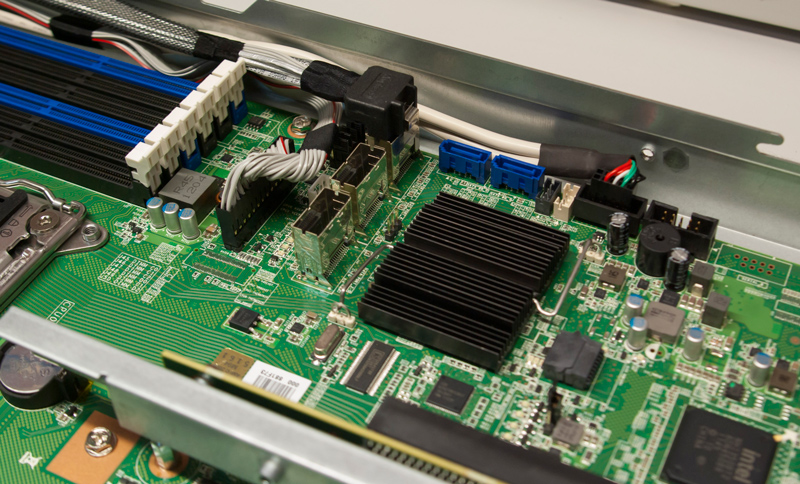 ETegro Hyperion RS130 G4 SFF и Hyperion RS230 G4 SFF – больше дисков, еще больше!