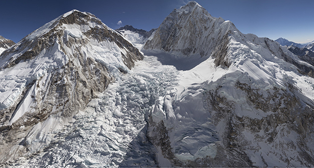 GlacierWorks и Microsoft создали интерактивный сайт об Эвересте