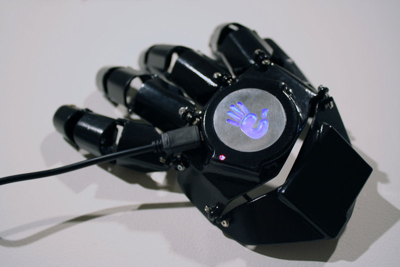 Glove One — интересная перчатка телефон