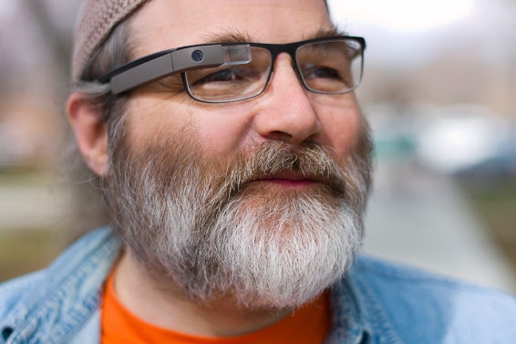 Google Glass можно будет носить вместе с обычными очками/стеклами