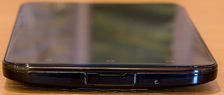 HTC Butterfly — красота на кончиках пальцев HTC Butterfly — красота на кончиках пальцев