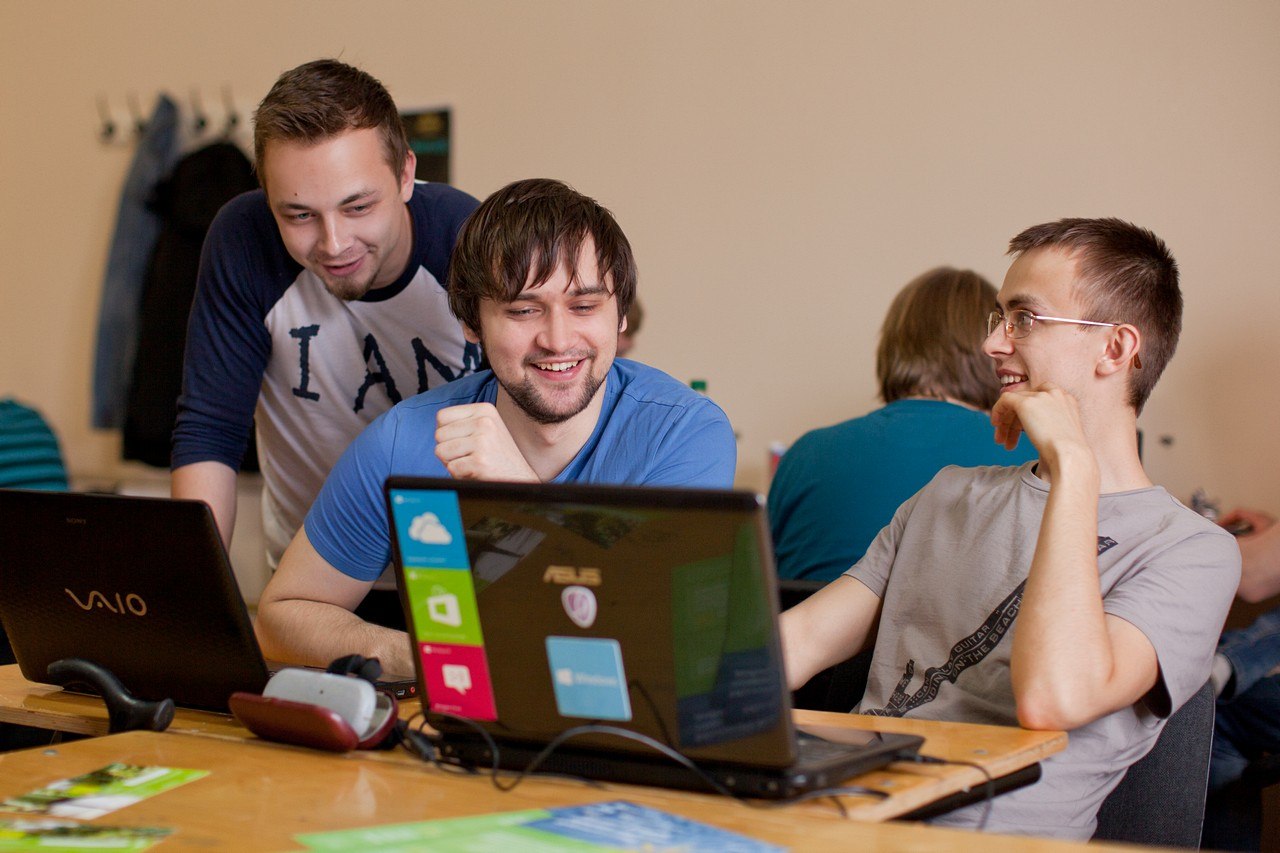 HackPoint. Опыт самостоятельной организации провинциального хакатона с нуля HackPoint. Опыт самостоятельной организации провинциального хакатона с нуля