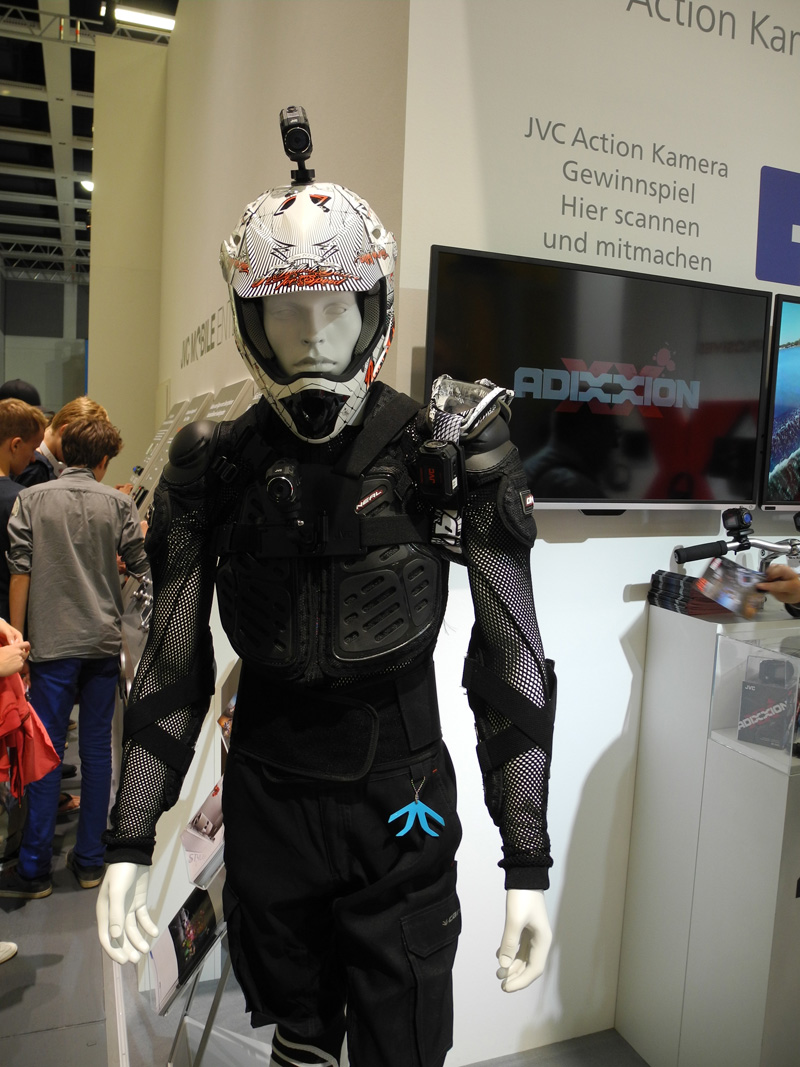 IFA 2013: action камеры