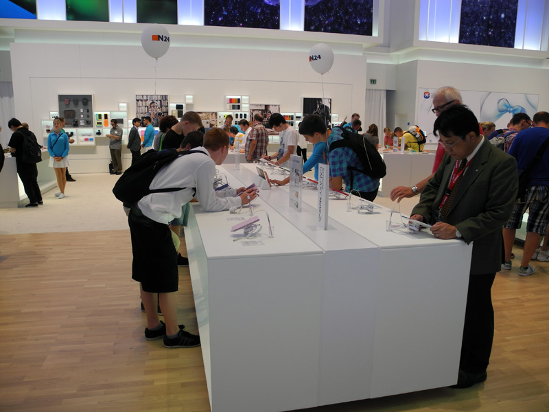 IFA 2013 своими глазами: мобильные устройства Samsung, Toshiba, Panasonic, TCL/Alcatel и Archos