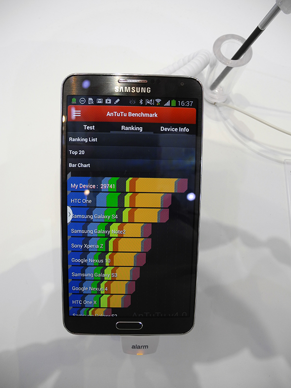 IFA 2013 своими глазами: мобильные устройства Samsung, Toshiba, Panasonic, TCL/Alcatel и Archos IFA 2013 своими глазами: мобильные устройства Samsung, Toshiba, Panasonic, TCL/Alcatel и Archos