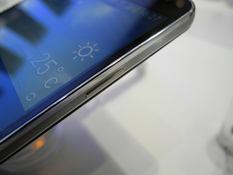 IFA 2013 своими глазами: мобильные устройства Samsung, Toshiba, Panasonic, TCL/Alcatel и Archos IFA 2013 своими глазами: мобильные устройства Samsung, Toshiba, Panasonic, TCL/Alcatel и Archos