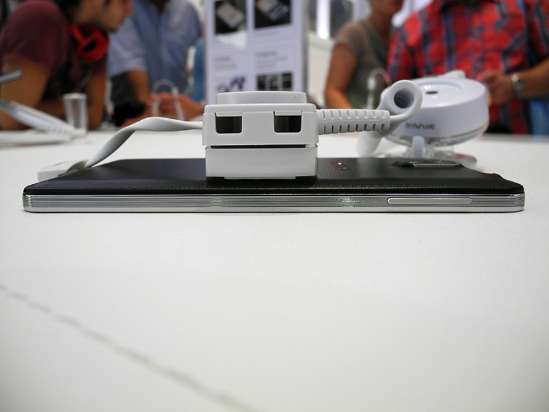 IFA 2013 своими глазами: мобильные устройства Samsung, Toshiba, Panasonic, TCL/Alcatel и Archos IFA 2013 своими глазами: мобильные устройства Samsung, Toshiba, Panasonic, TCL/Alcatel и Archos