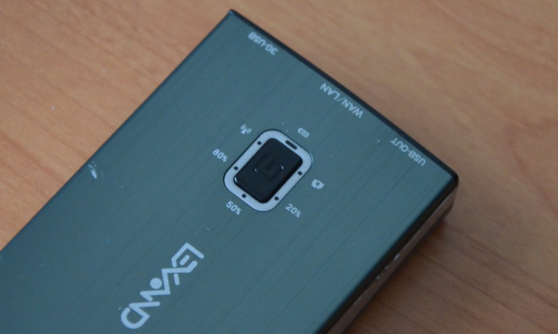 Lexand LPB 78W: роутер и «розетка» на дачу и в путешествия