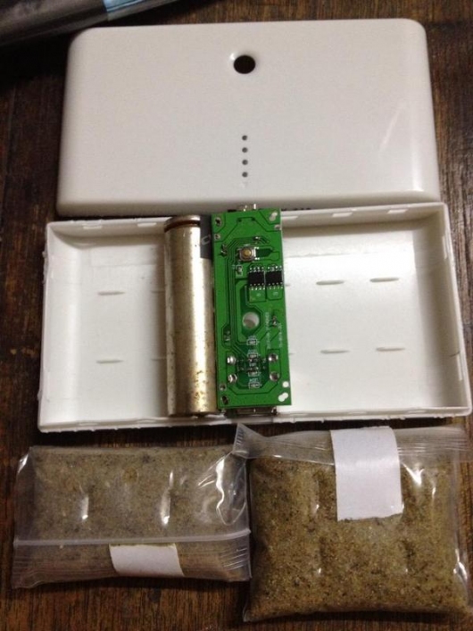 Lexand LPB 78W: роутер и «розетка» на дачу и в путешествия