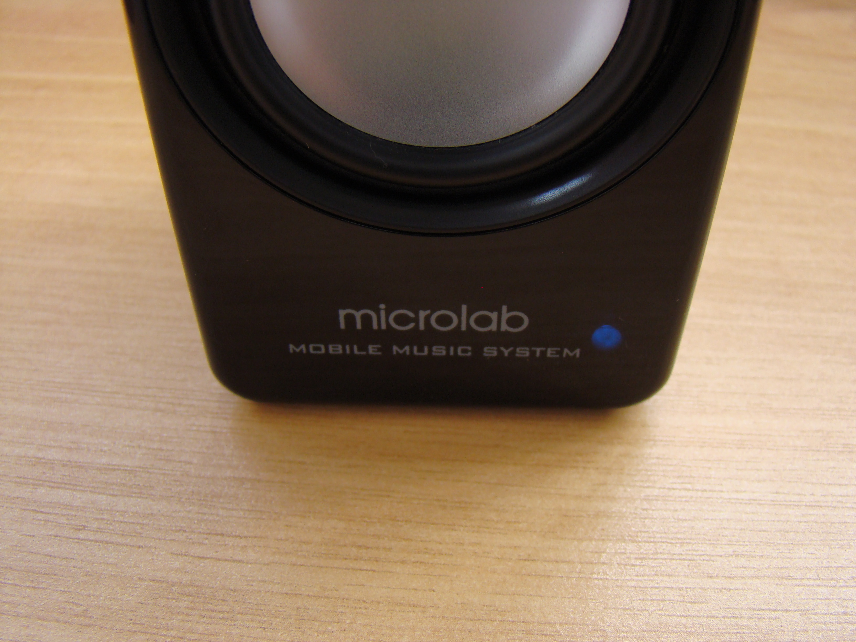 MICROLAB MD122 — портативная акустика