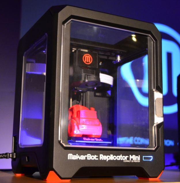 MakerBot выпустил две новые модели 3D принтеров: Replicator Mini и Replicator Z18