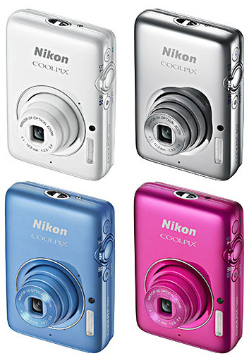 Nikon CoolPix S01: маленькая фотокамера для дам и не только