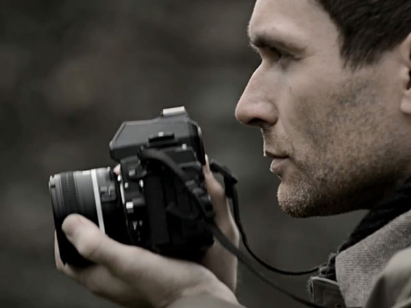 Новая камера Nikon внешне напоминает популярный пленочный аппарат Nikon FM2