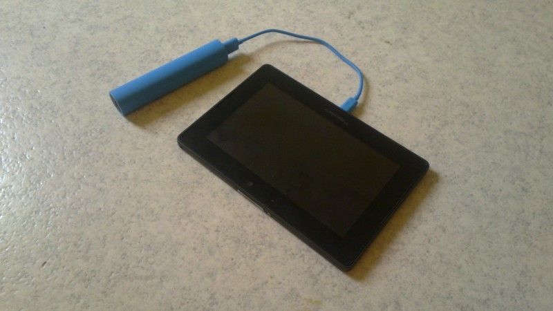 Nokia DC 16 — резервное зарядное устройство