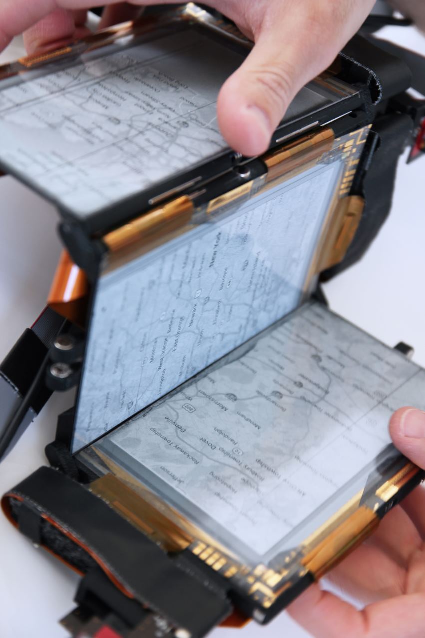 PaperFold: складной смартфон с тремя гибкими дисплеями