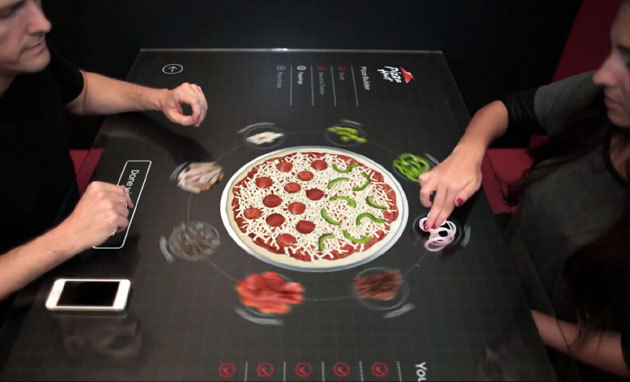 Pizza Hut представила концепт сенсорного стола для заказа пиццы (видео)