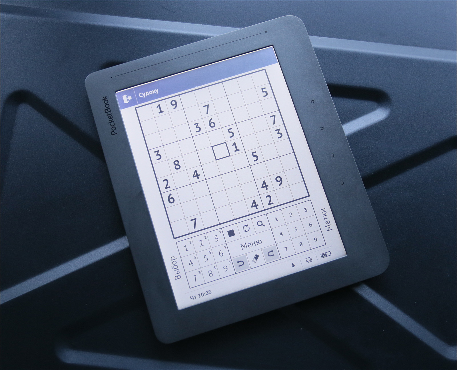 PocketBook Color Lux — цветной E ink ридер PocketBook Color Lux — цветной E ink ридер