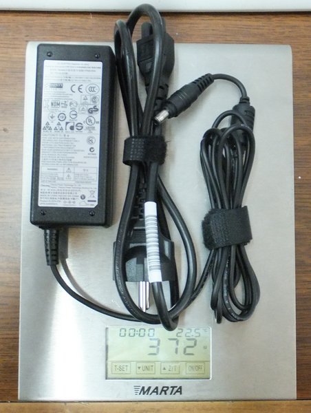 Samsung 300E5Z A06 — ноутбук с матовым экраном за 11900 рублей