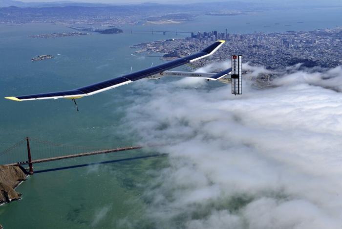 Solar Impulse завершил перелет через континентальную часть США (5 тысяч километров)