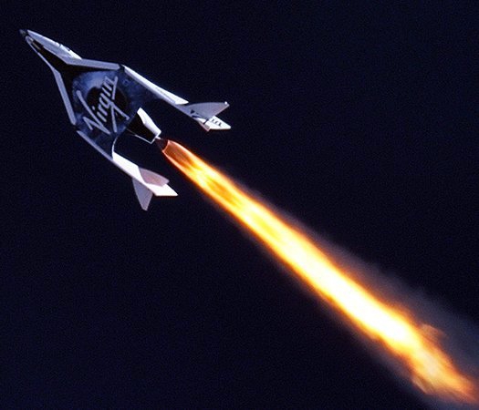 SpaceShipTwo совершил первый активный полет