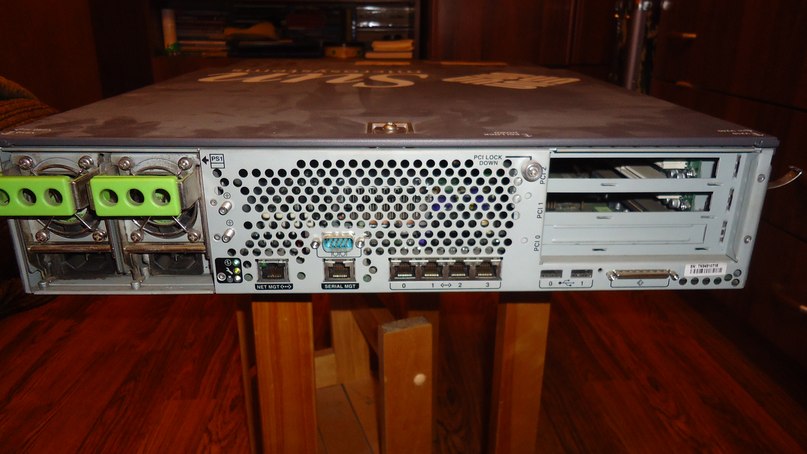 SunFire v240 — раритетный сервер image