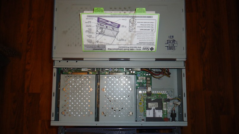 SunFire v240 — раритетный сервер image