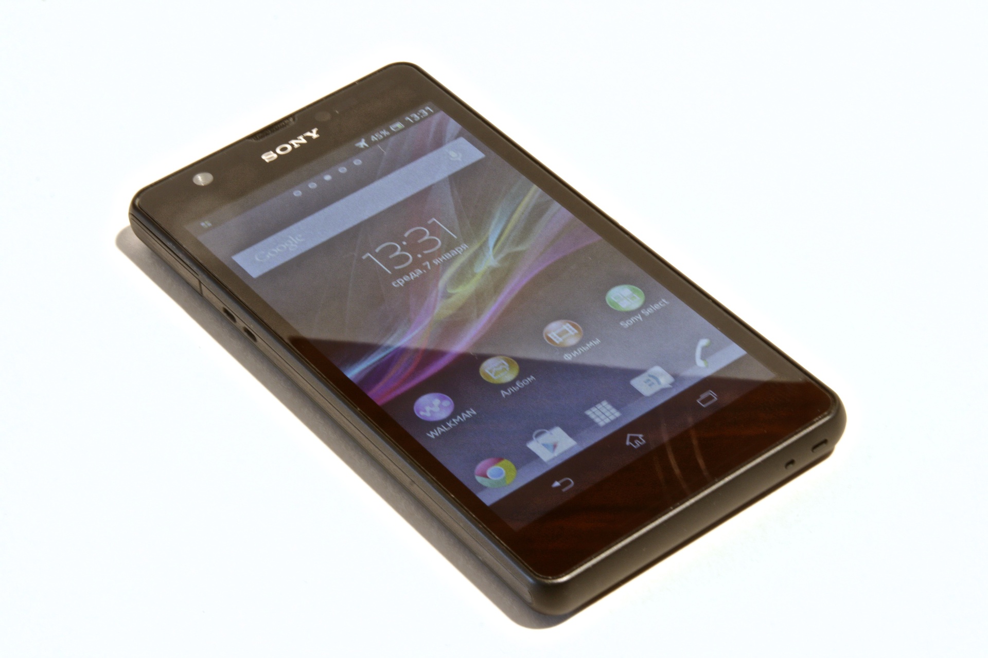 Tough Guy — Обзор защищенного смартфона Sony Xperia ZR