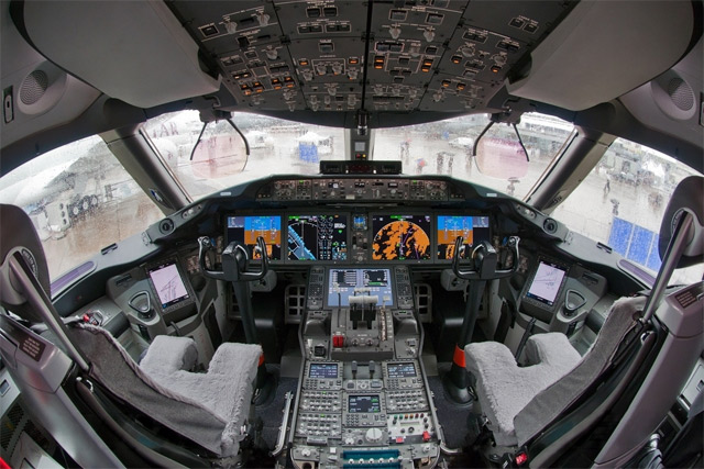 Авиалайнер «Боинг 787» генерирует 500 ГБ за каждый полёт