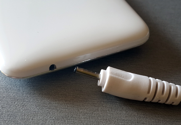 bb mobile MicrON 3 – карманная Bluetooth гарнитура для «лопатофонов» bb mobile MicrON 3 – карманная Bluetooth гарнитура для «лопатофонов»