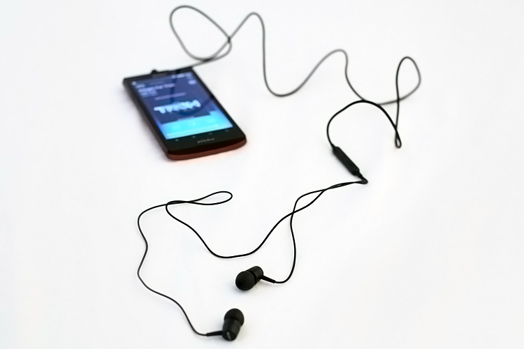 Большой: обзор Sony Xperia ion Большой: обзор Sony Xperia ion