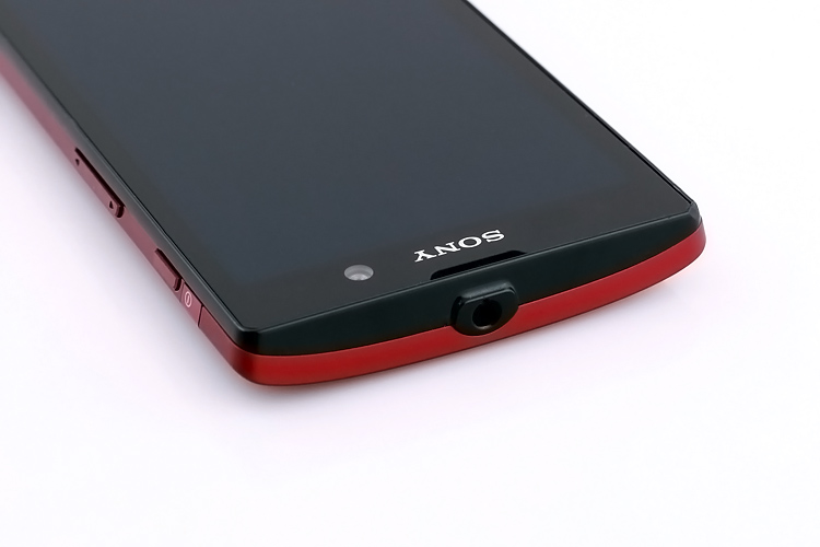 Большой: обзор Sony Xperia ion Большой: обзор Sony Xperia ion