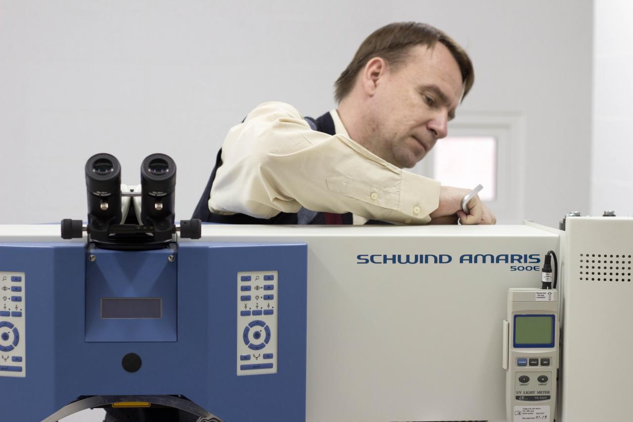 Часть 3. Знакомьтесь — лазер по имени Amaris. Переезды и первое пробуждение VisuMax