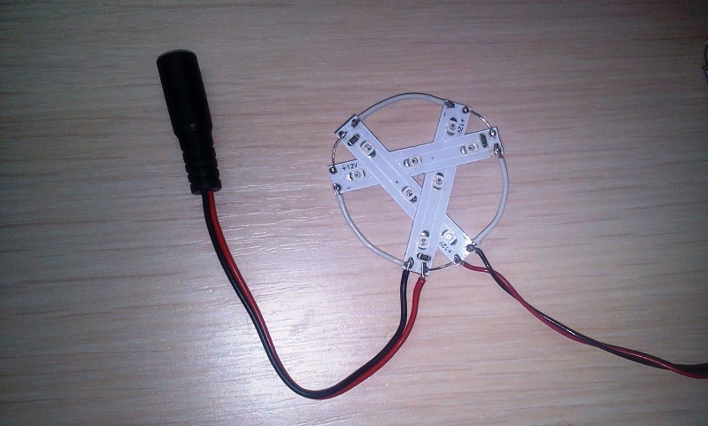 Делаем елочные игрушки из светодиодных лент Делаем елочные игрушки из светодиодных лент